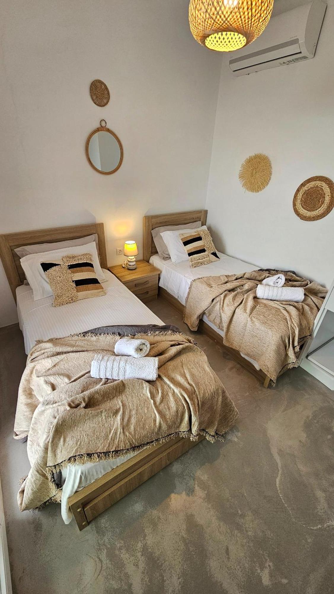 Mykonos4Islands Seaside Homes And Suites 칼로 리바디 외부 사진